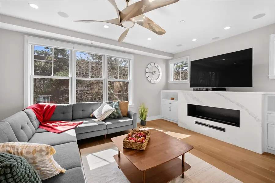 59 Auburn St #2, Brookline, MA 02446 - #2