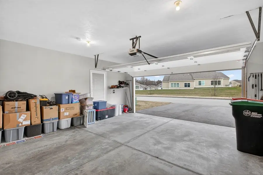 10 Logans Run #10, Millbury, MA 01527 - #3