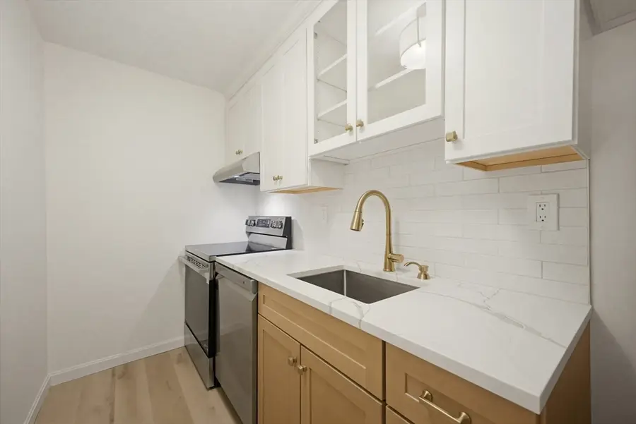 816 County St #1-12, Taunton, MA 02780 - #3