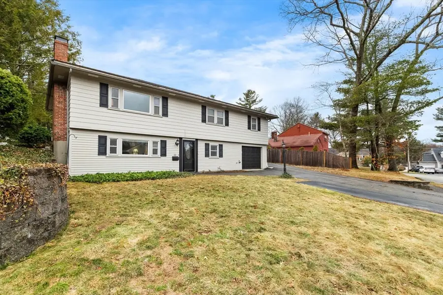 22 Indian Hill Rd, Wakefield, MA 01880 - #2