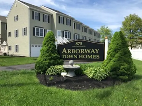 875 Old Plainville Rd #E, New Bedford, MA 02745