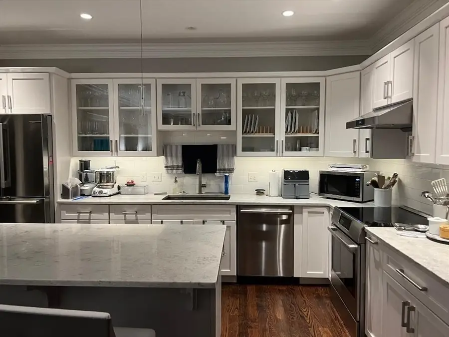 6 East Commons Drive #6, Hadley, MA 01035 - #3