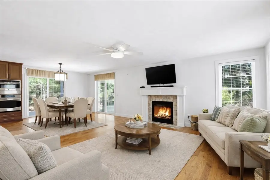 8 Winterberry Ln, Wareham, MA 02571 - #3