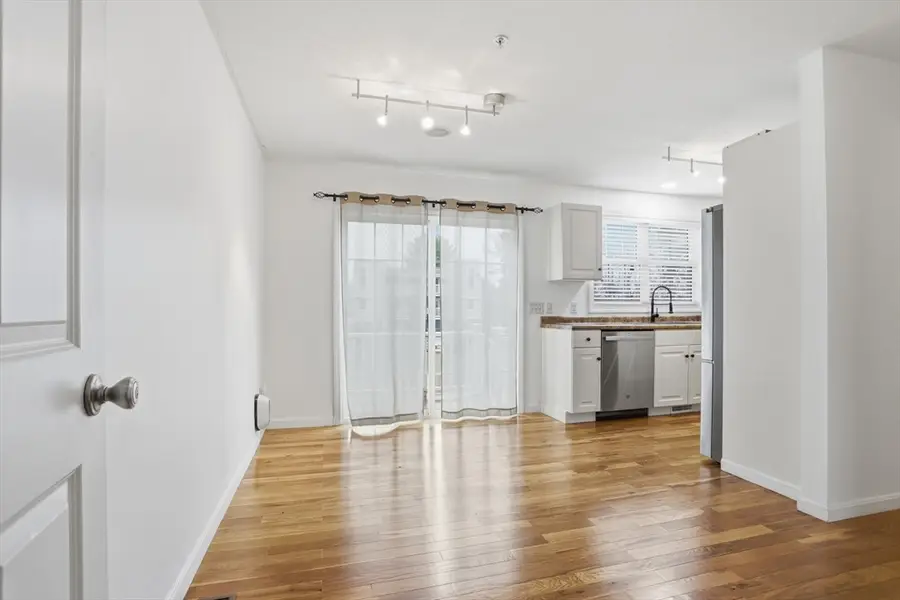 1401 Pawtucket Blvd #2, Lowell, MA 01854 - #2