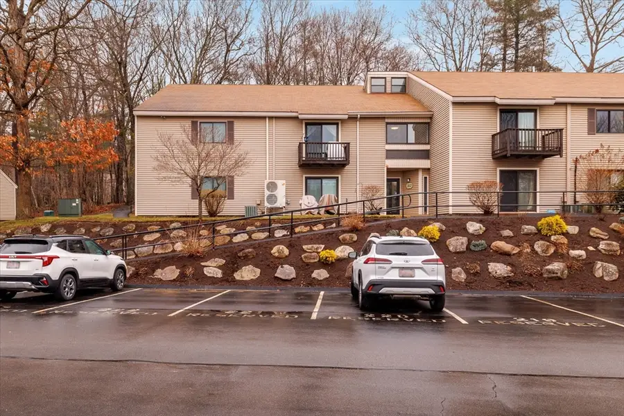 32 Thayer Pond #17, North Oxford, MA 01537 - #2