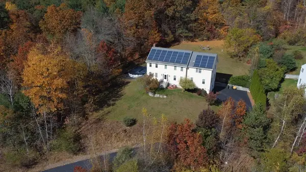 1 Deer Run, Charlton, MA 01507