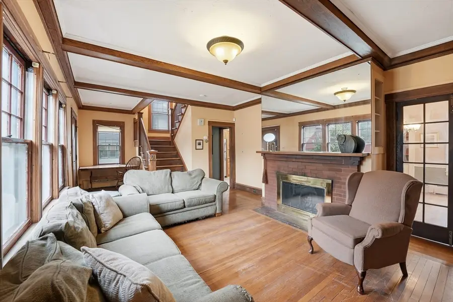 31 Trinity Ter, Springfield, MA 01108 - #3