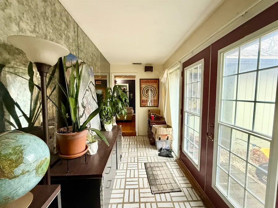 39 Lyons Rd, Dudley, MA 01571 - #2