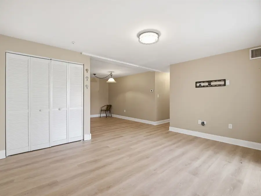 9 Silver Hill Ln #15, Natick, MA 01760 - #2