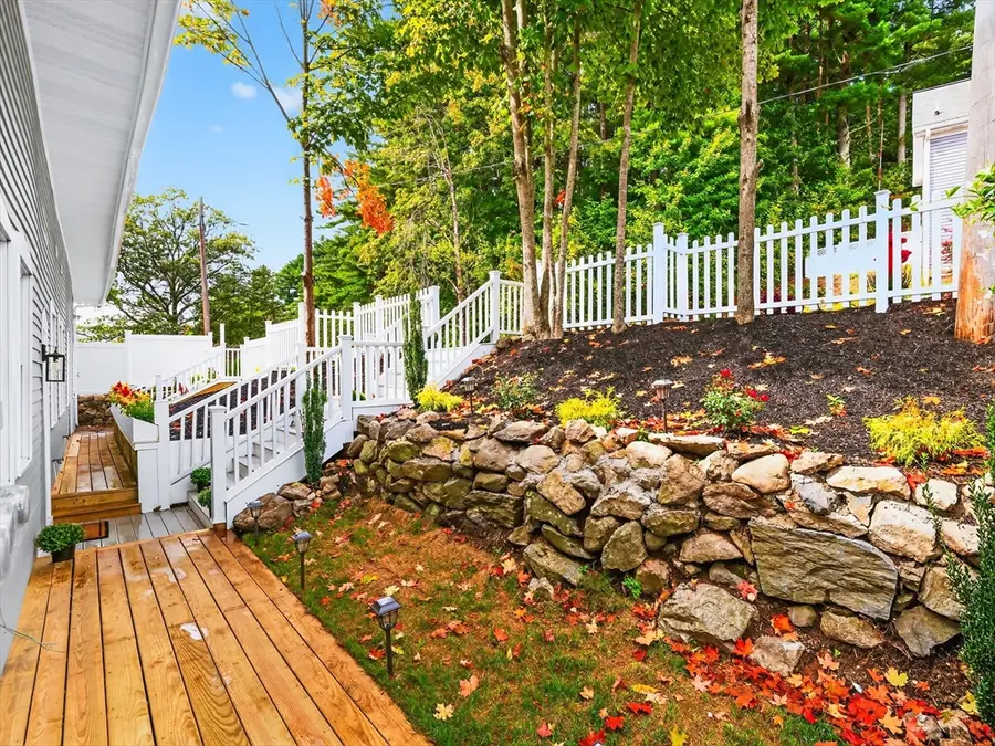 286 Grove St #A, Clinton, MA 01510 - #3