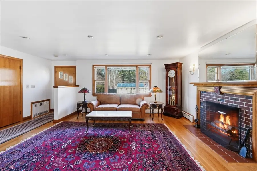 7 Little Tree Ln, Framingham, MA 01701 - #2