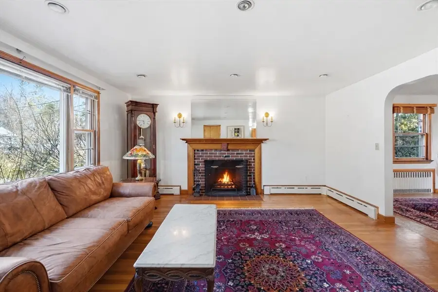 7 Little Tree Ln, Framingham, MA 01701 - #3