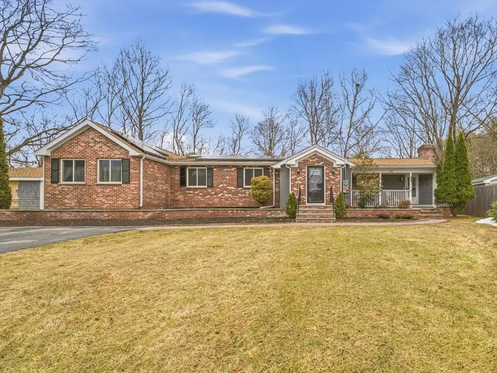 30 Glendale Ave, Uxbridge, MA 01569 - #1