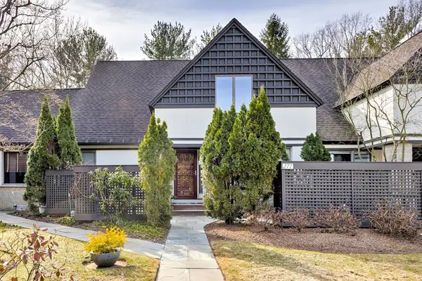 277 Nahanton St #277, Newton, MA 02459