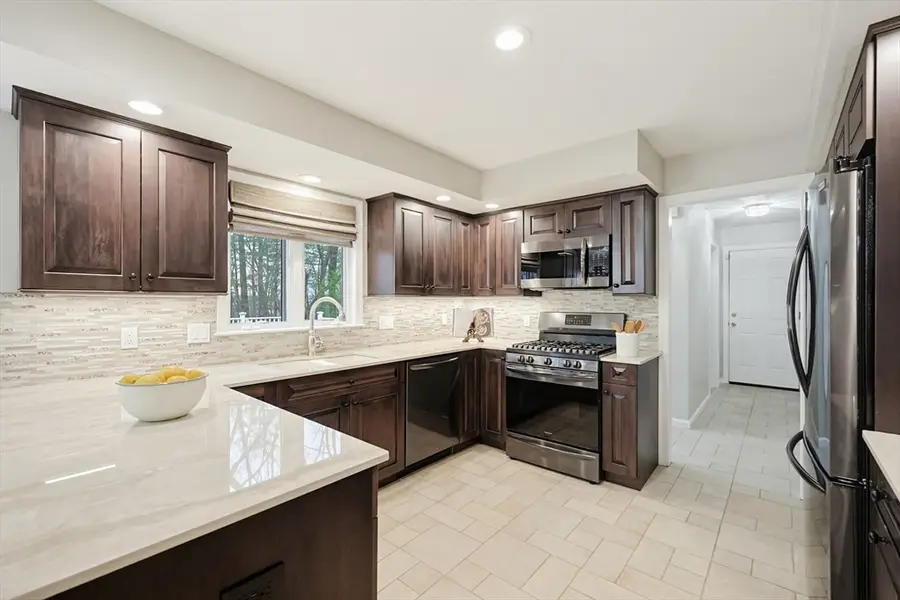 71 Pennock Rd, Ashland, MA 01721 - #3