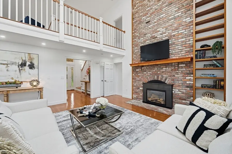 6 Lynbrook Rd, Southborough, MA 01772 - #3