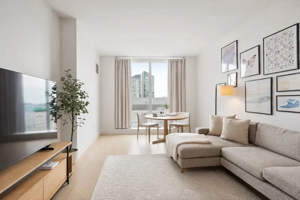 1 Franklin St #1602, Boston, MA 02110 - #1