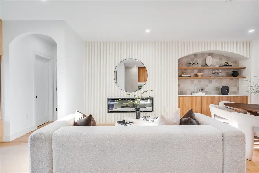 290 Watertown Street #3a, Newton, MA 02458 - #3