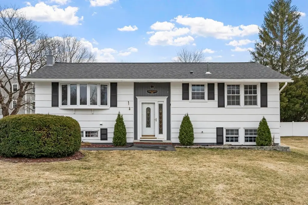12 Tanglewood Drive, Dracut, MA 01826 - #1