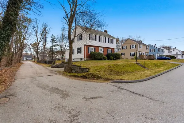 27 Valentine Road, Framingham, MA 01702