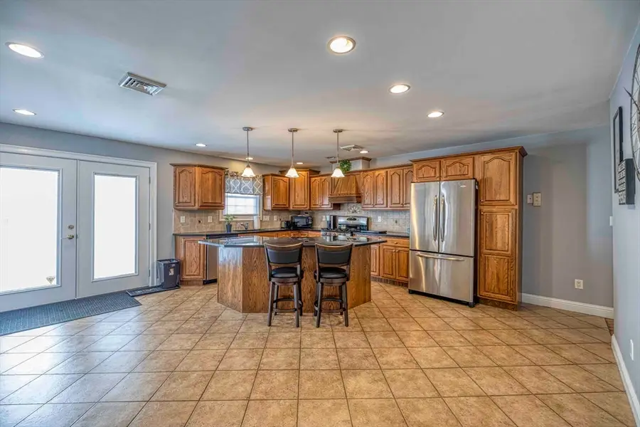 213 Boyden St, Fall River, MA 02721 - #2