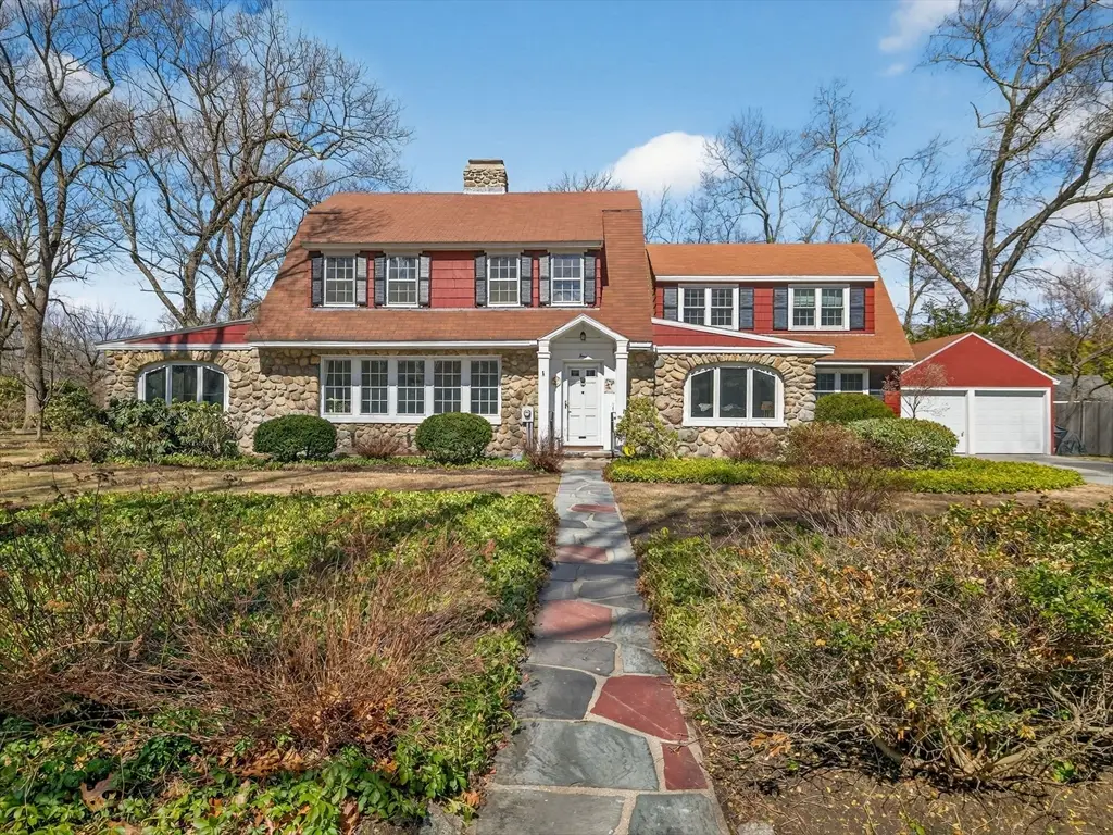 4 Fiske Rd, Wellesley, MA 02481 - #1