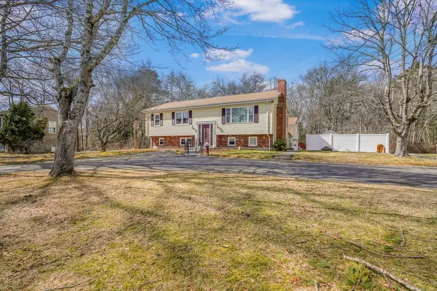 24 Sylvia St, Fairhaven, MA 02719 - #2