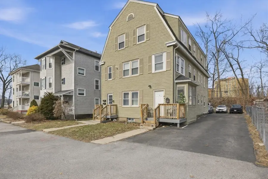 18 Haynes St, Worcester, MA 01603 - #3