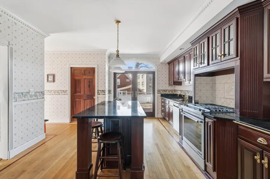 11 Hampshire St, Everett, MA 02149 - #3