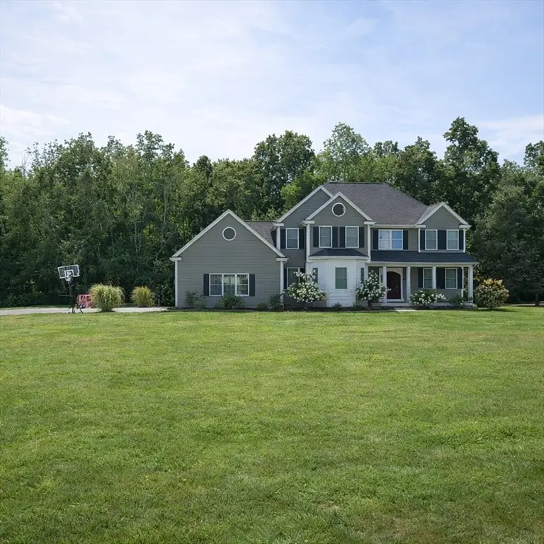 37 W Millbury Rd, Sutton, MA 01590 - #1