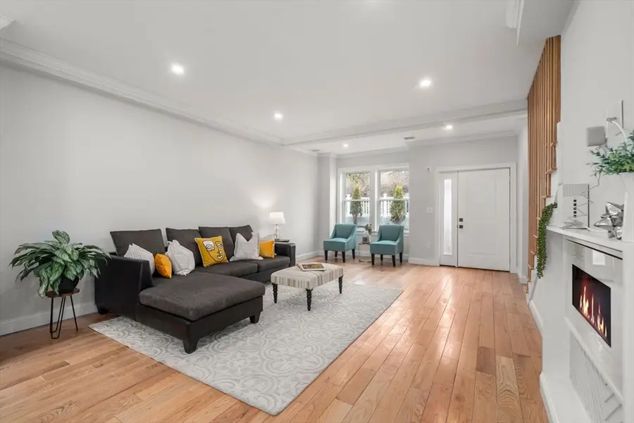 54 Indiana Terrace #54, Newton, MA 02464 - #3