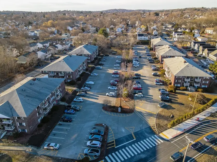 270 E Haverhill St #12, Lawrence, MA 01841 - #3