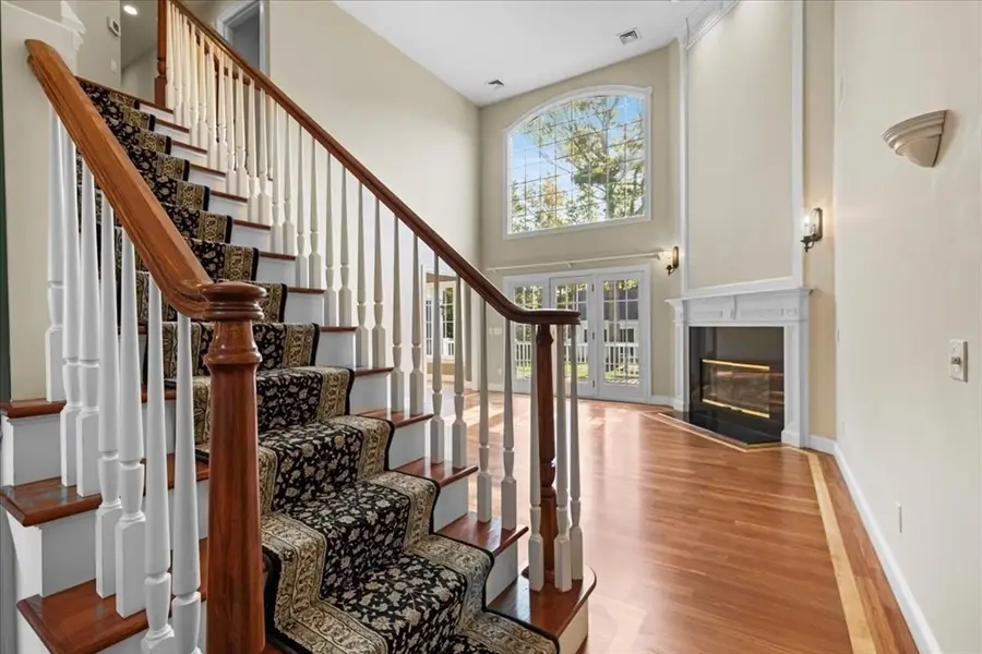 53 White Cliff Dr, Plymouth, MA 02360 - #2