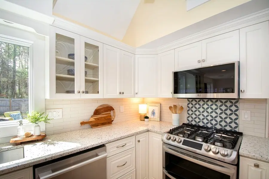 118 Enterprise St, Duxbury, MA 02332 - #3