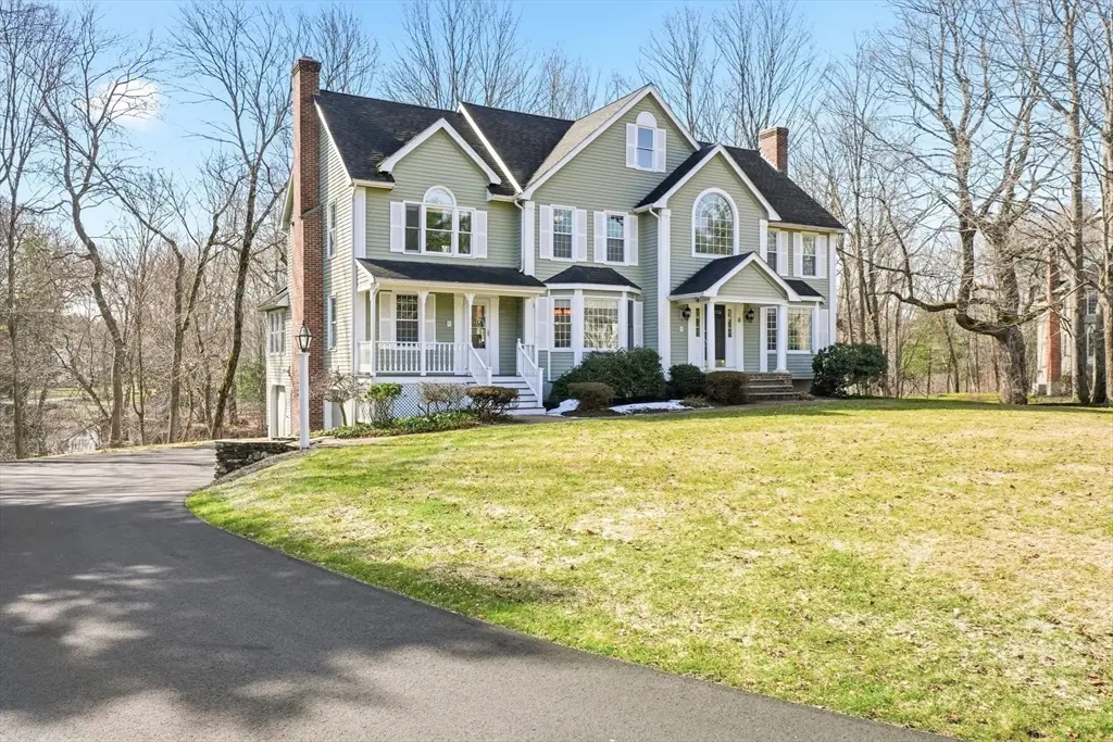 8 Ashford Ln, Andover, MA 01810 - #1