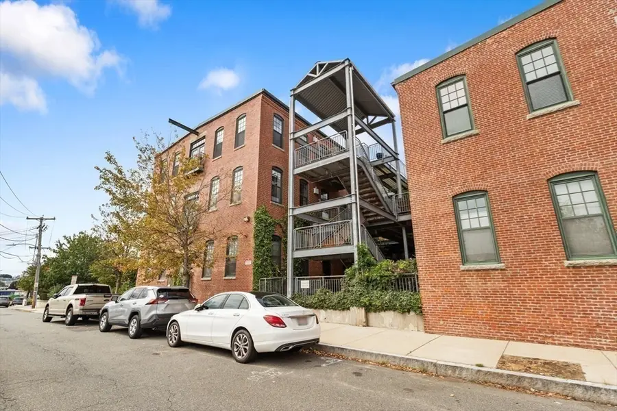 60 Dudley St #32, Chelsea, MA 02150 - #3