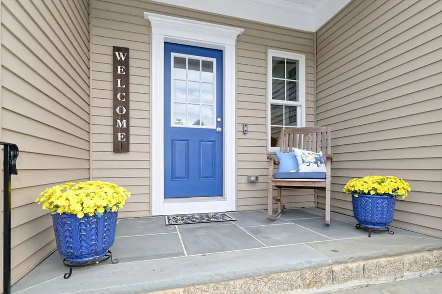 192 Rebecca Rd, Northbridge, MA 01588 - #3