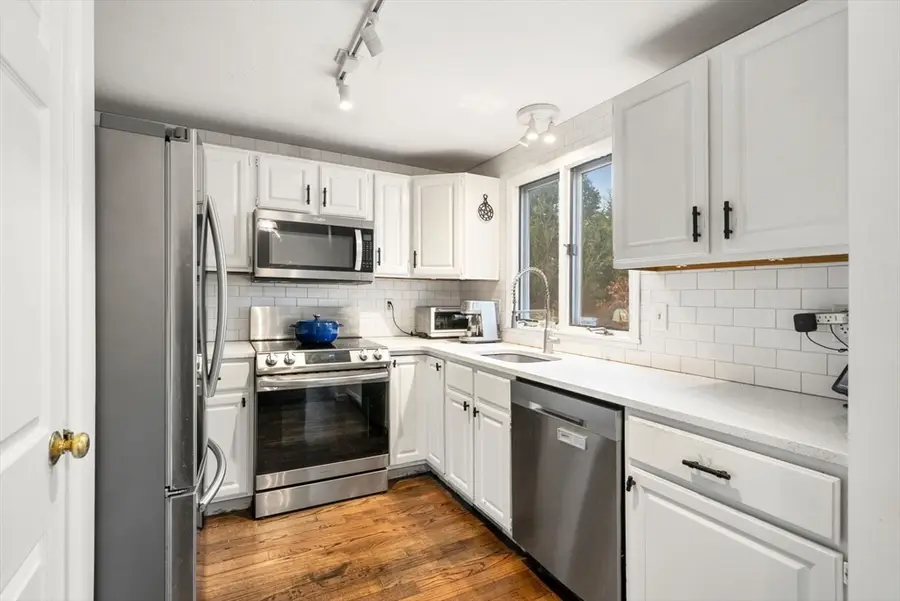 145 South St #18, Walpole, MA 02081 - #3