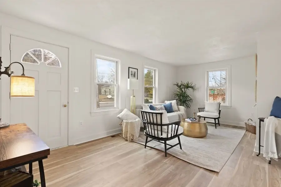 818 Main St, Walpole, MA 02081 - #3