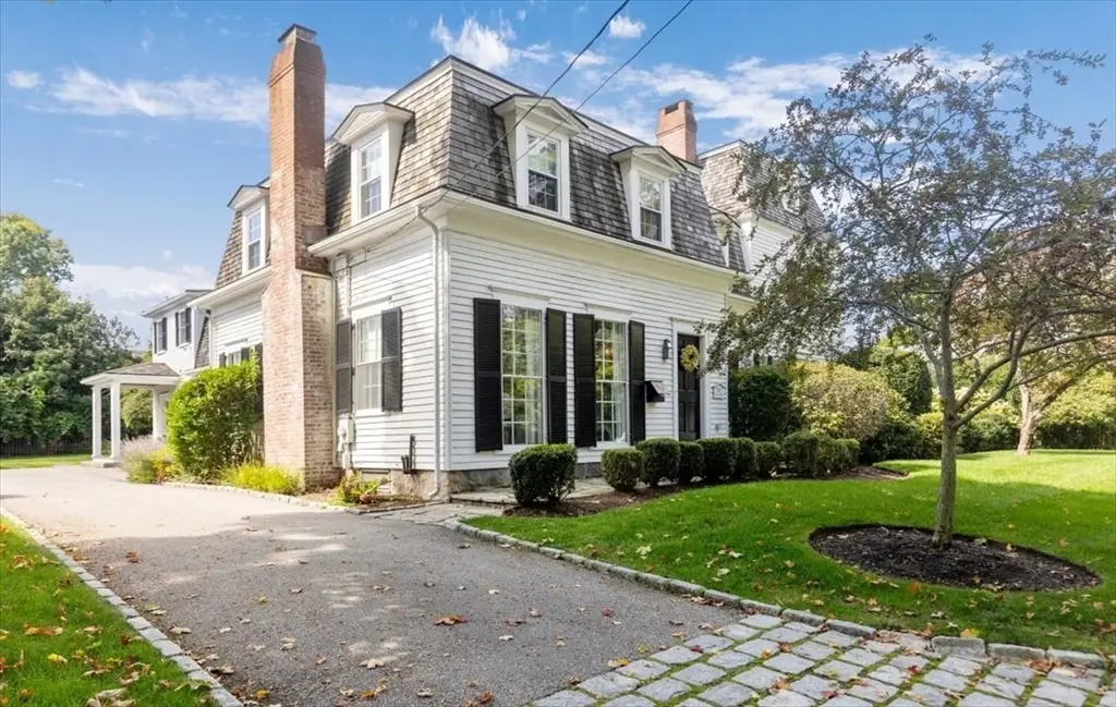 25 Irving St, Hingham, MA 02043 - #1
