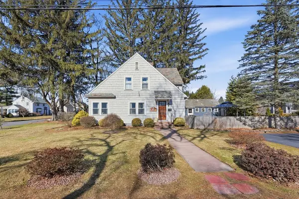 20 Dunnell Rd, Greenfield, MA 01301