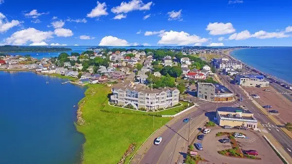 7 Bay St #10, Hull, MA 02045