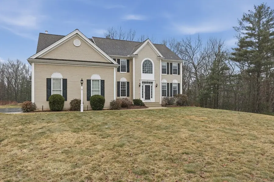 11 Howarth Drive, Upton, MA 01568 - #3
