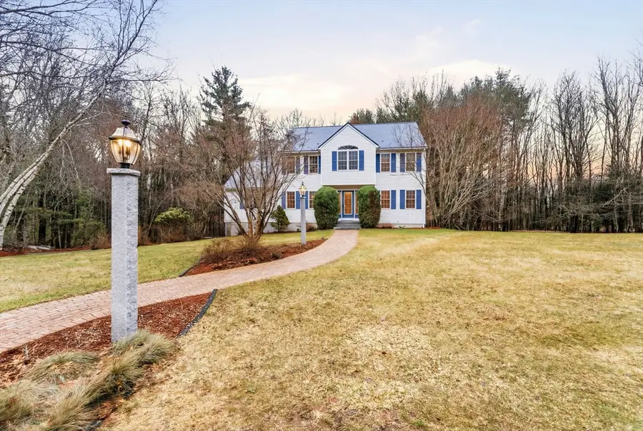 25 Stanphyl Rd, Uxbridge, MA 01569 - #3