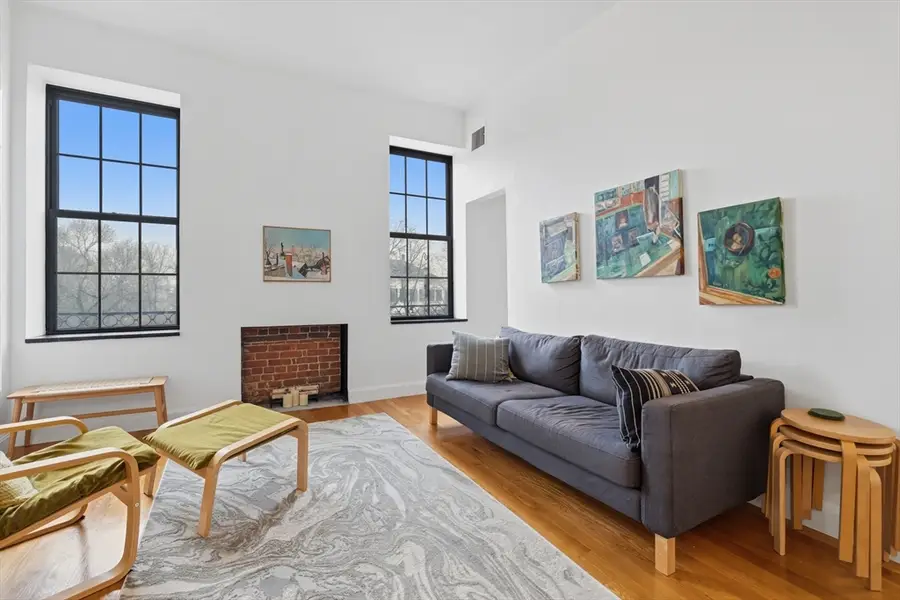 10-18 John Eliot Sq #3D, Boston, MA 02119 - #2