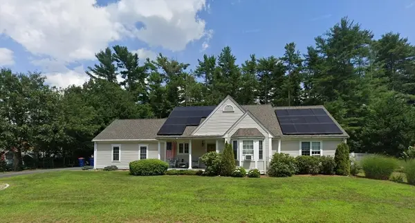 4 Hatchery Ln, Wareham, MA 02576