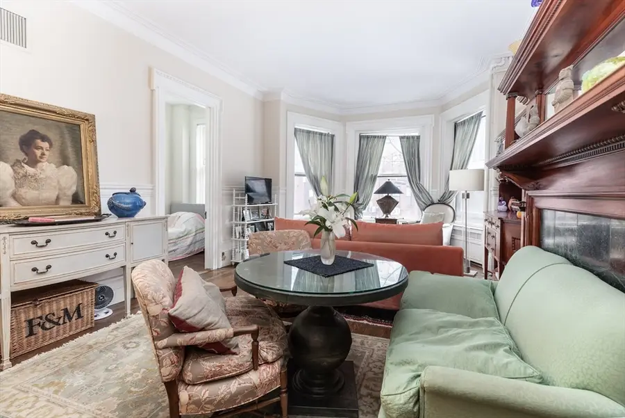 174 Commonwealth Ave #2/4, Boston, MA 02116 - #2