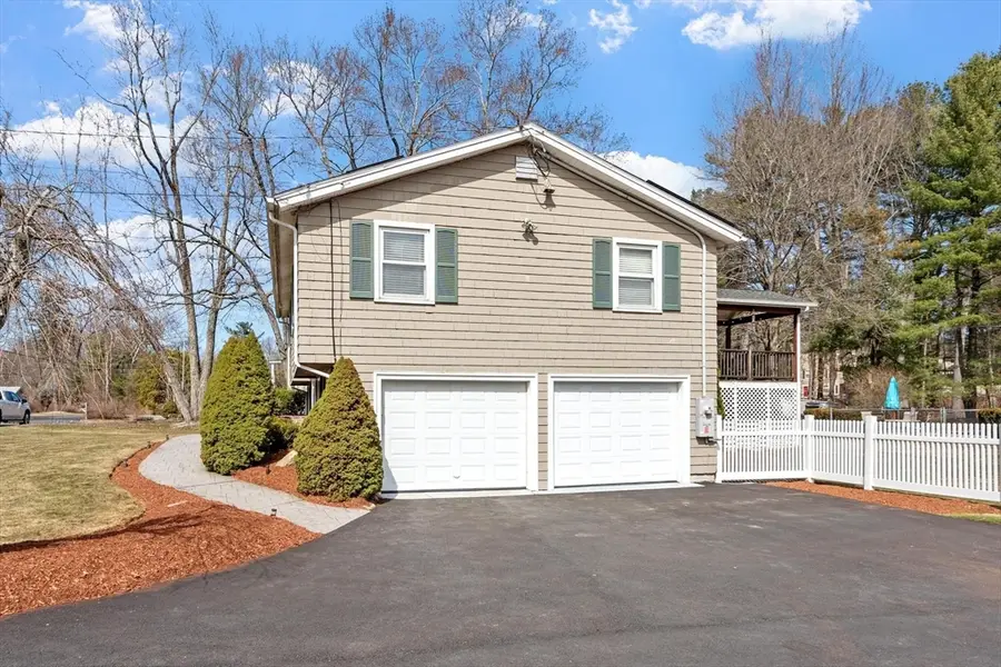 4 Dayton Street, North Chelmsford, MA 01863 - #3