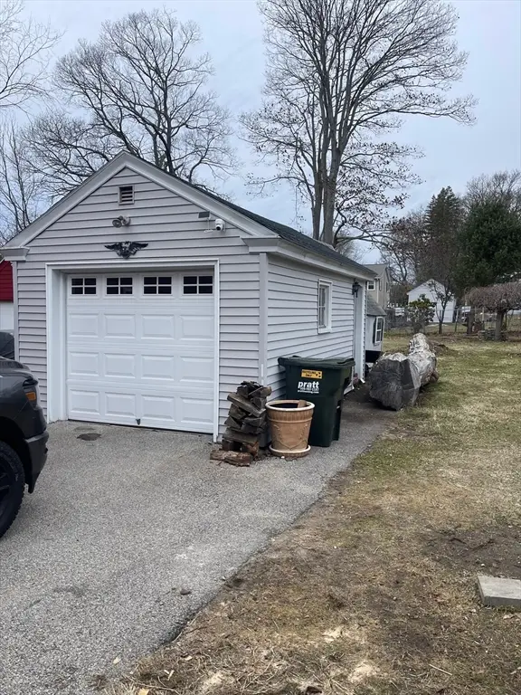 5 Summit St, Webster, MA 01570 - #2