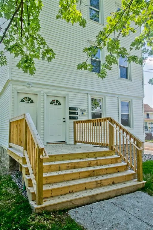 104-106 Moore St, Agawam, MA 01001 - #2